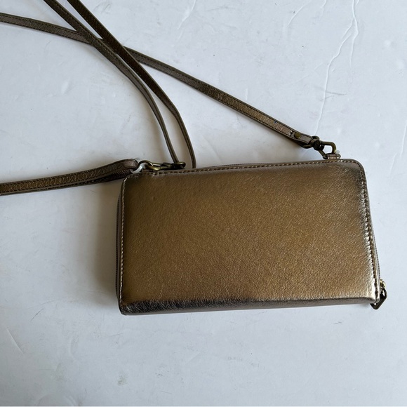 The Sak Redwood 3 In 1 Crossbody Wallet Wristlet in Pyrite Metallic Leather - Picture 8 of 13
